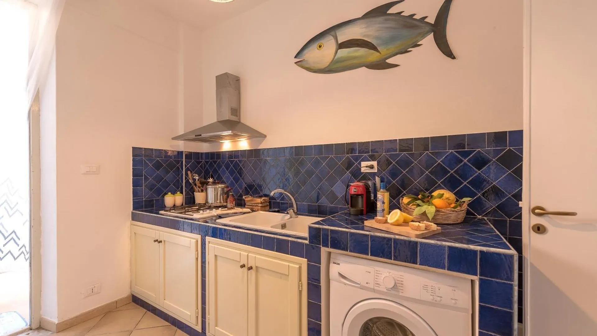 Ferienhaus Dimore Di Mare - Beachfront Apartments Santa Flavia Italien