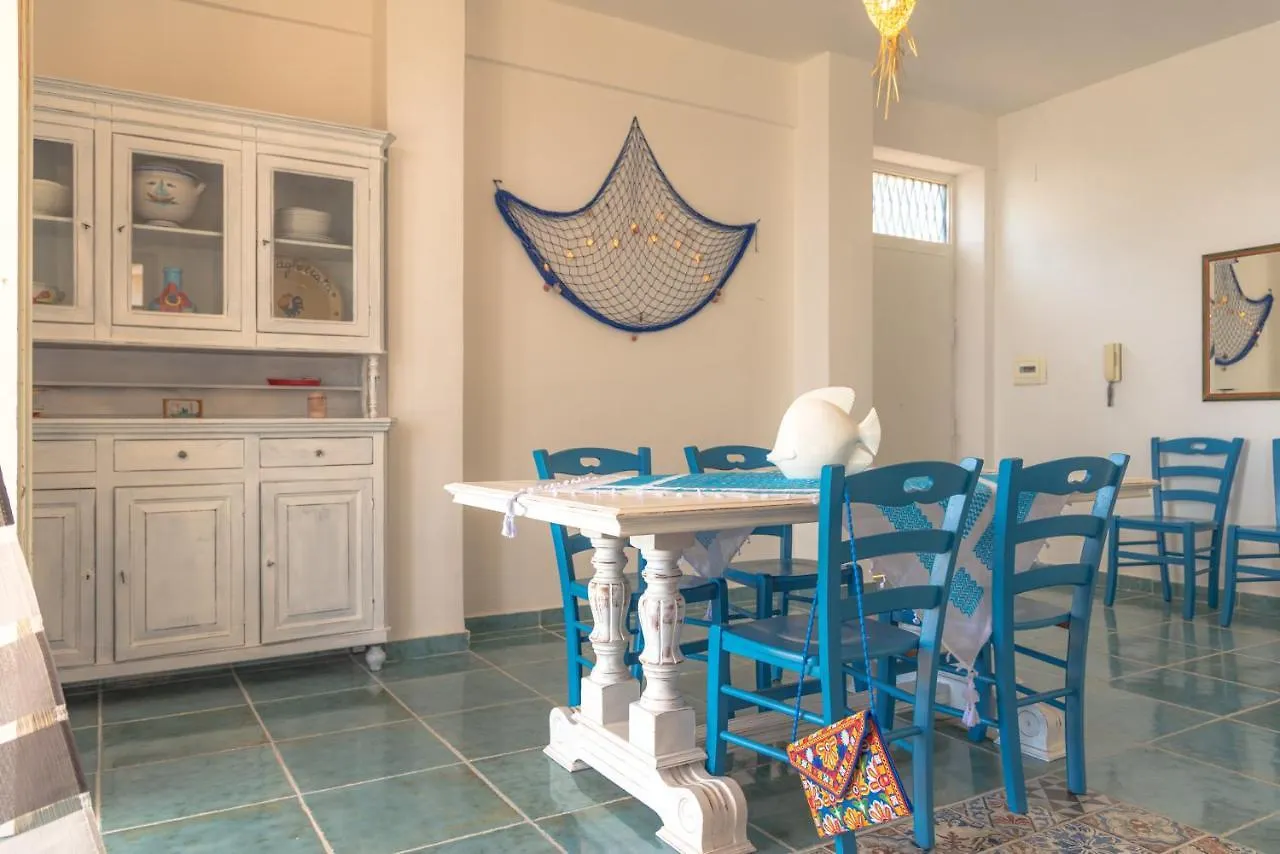Dimore Di Mare - Beachfront Apartments Santa Flavia Ferienhaus