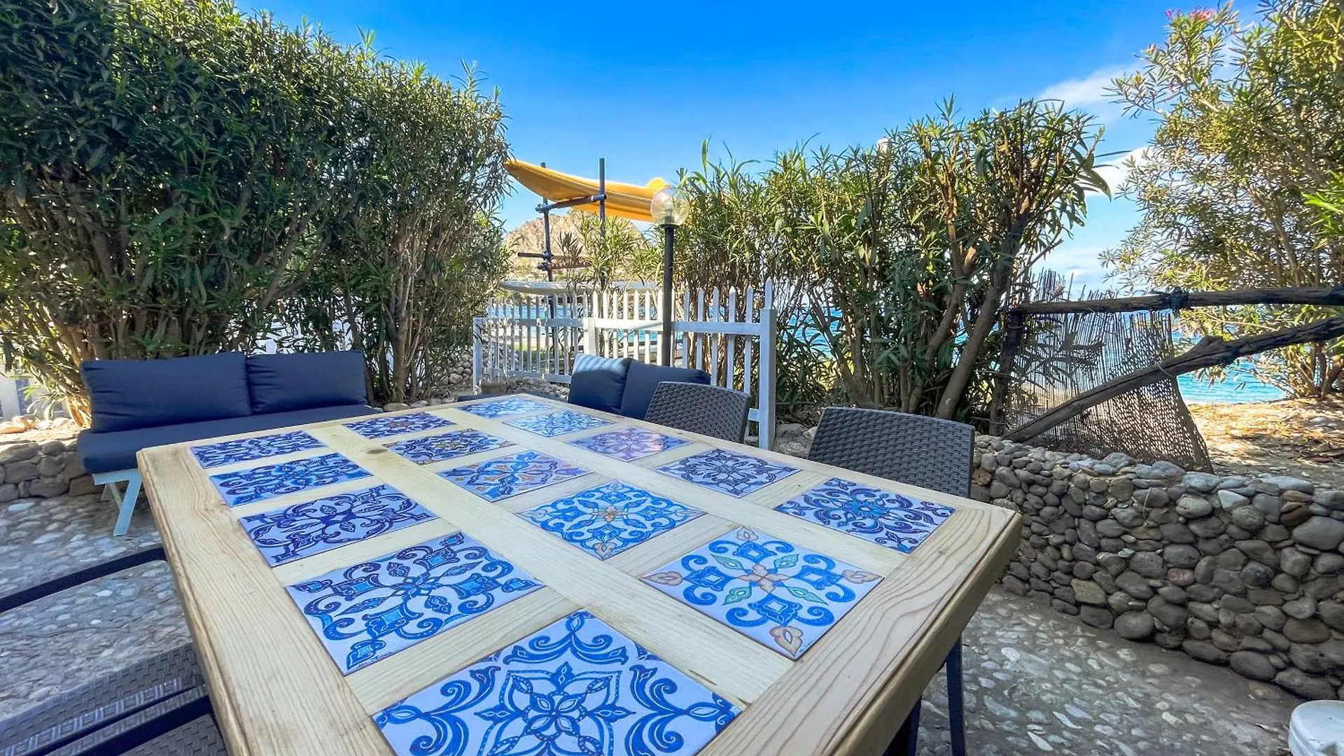 Dimore Di Mare - Beachfront Apartments Santa Flavia 0*,  Italy