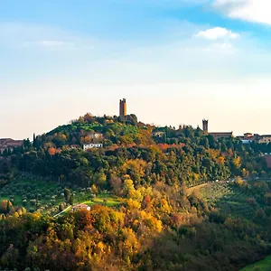 - Terrazza Panoramica In Centro Storico , San Miniato Italien