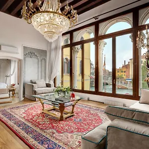  Apartment Swan Dolcevita Prestige - Canal View & Exclusive Experience Italy