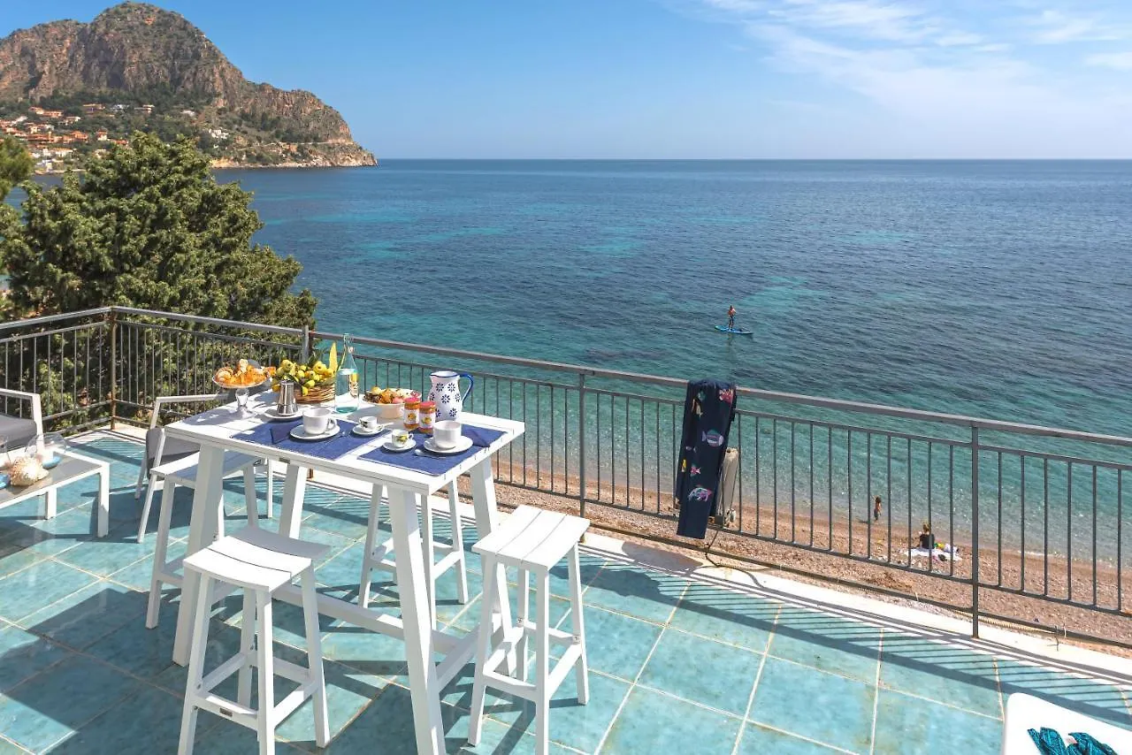 Dimore Di Mare - Beachfront Apartments Santa Flavia Ferienhaus