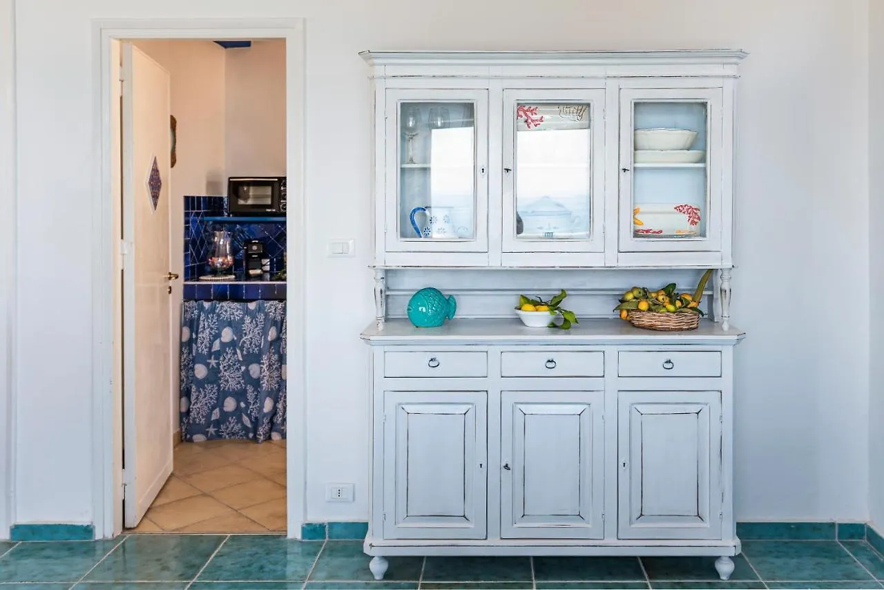 Ferienhaus Dimore Di Mare - Beachfront Apartments Santa Flavia Italien