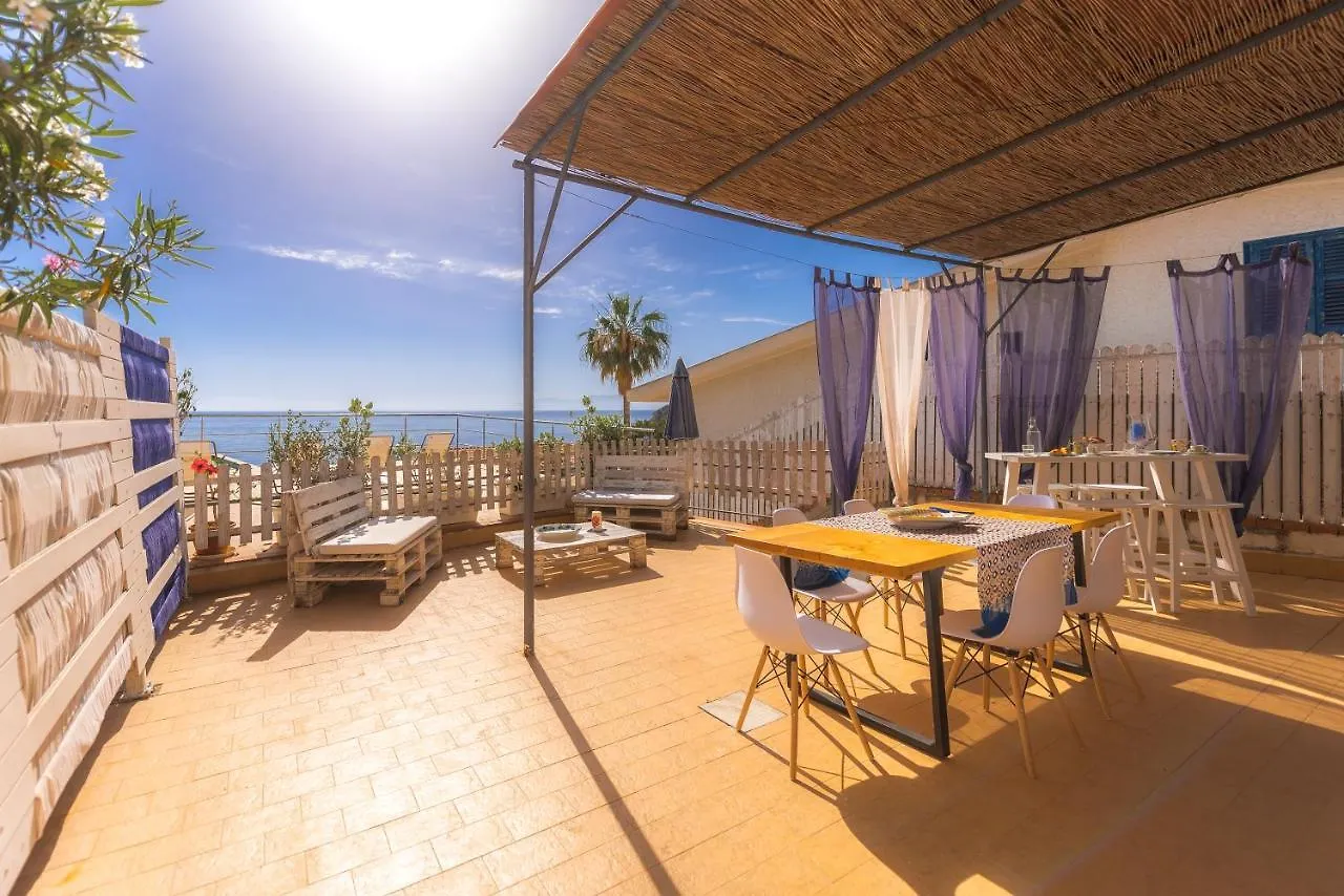 Dimore Di Mare - Beachfront Apartments Santa Flavia Holiday home