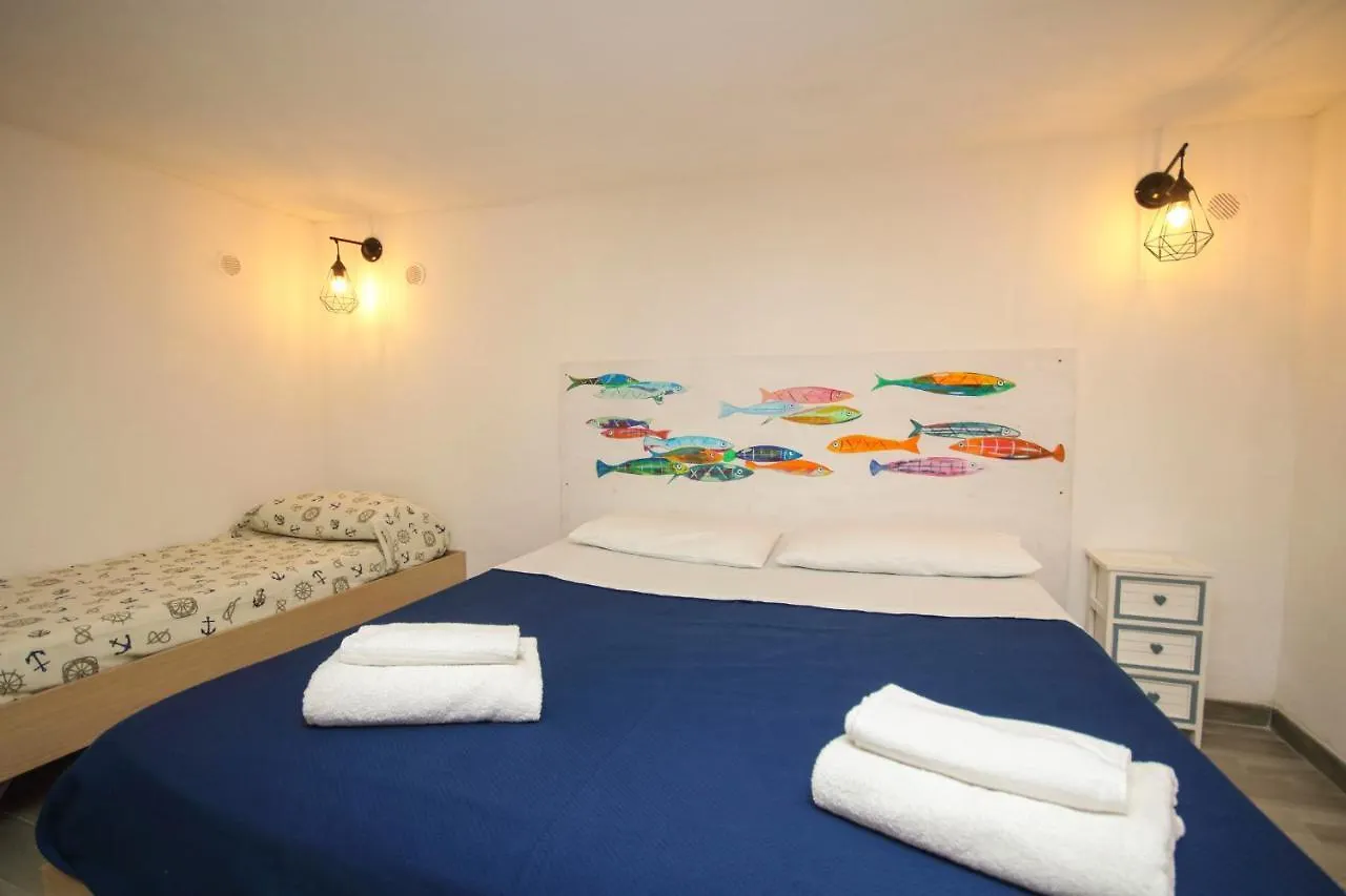 Dimore Di Mare - Beachfront Apartments Santa Flavia Ferienhaus